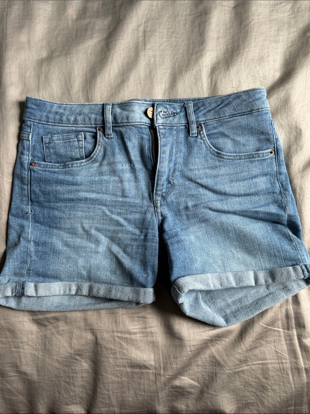 Divided Light Blue Denim Rolled-Hem Jean Shorts